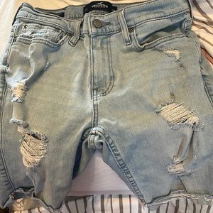 Men’s denim distressed jean shorts